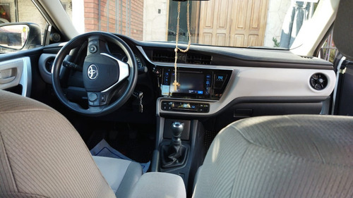 Imagen 4 de 8 de Toyota Corolla 2019 Xei Mt