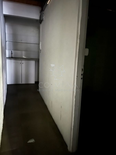 Imagen 10 de 14 de Muy Buen Local Ubicado A 1 Cuadra De La Puerta De La Ciudadela. - Montevideo Ciudad Vieja