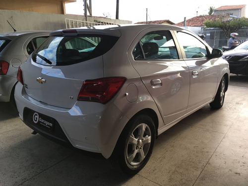 Chevrolet Onix 1.4 Mpfi Lt 8v Flex 4p Manual