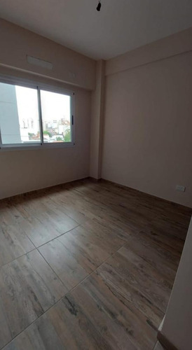 Imagen 9 de 15 de Departamento De 3 Ambientes A Estrenar En El Centro De Lanus!!!
