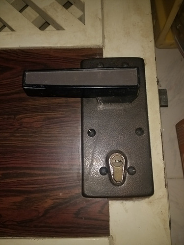 Reja Multilock Sin Marco Sin Llave Con Cerradura 87cm X 1,93 (Usado)