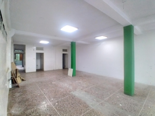 Francisco Rojas Norscia Rentahouse Te Alquila Magnifico Local A Pie De Calle En Agua Viva Cabudare, En Zona Comercial Fluida, 2 5 - 5 2 6 4, Con Potencial Comercial Para Cualquier Ramo, Llama Ya!!!