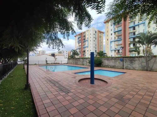 Casa En Arriendo En Prados Del Este. Cod A30680