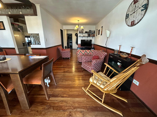 Departamento En Venta 2 Dormitorios Semipisos C/balcón Terraza Montevideo 1900 Piso 8
