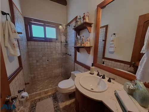 Casa Con Excelente Ubicación(mls#246703)