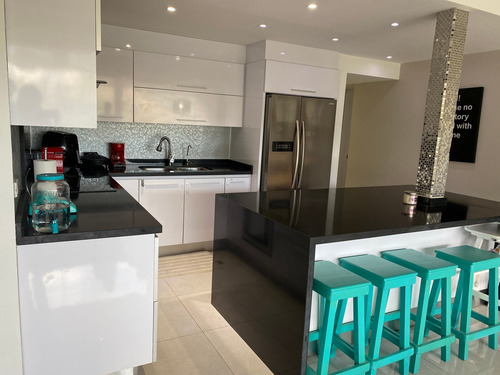 Imagen 6 de 11 de Se Vende Apt Remodelado Lomas Del Sol 90 Mts. 2h,2b,2e