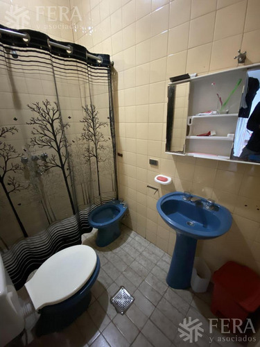 Imagen 11 de 16 de Venta De Casa Para Dos Familias Con Cochera, Patio Y Terraza En Sarandi (28301)
