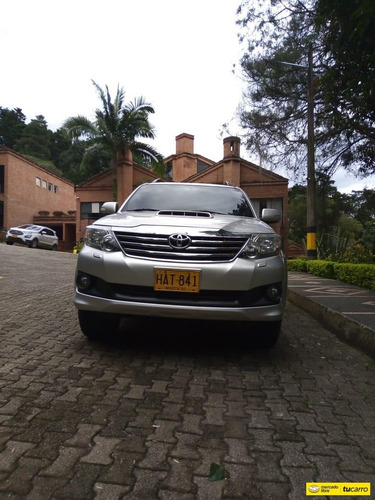 Toyota Fortuner 3.0 Sr5