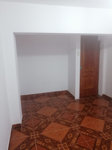 Imagen 17 de 19 de Alquiler Departamento Independiente San Juan De Miraflores