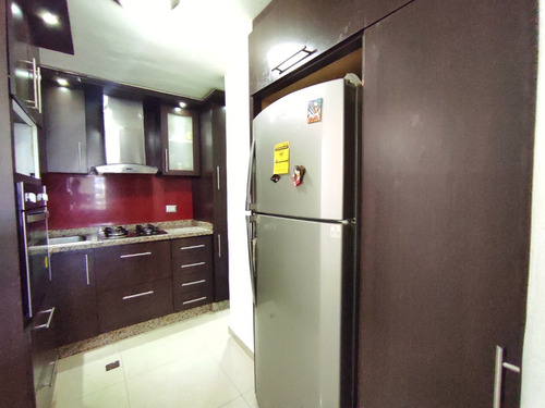 Imagen 3 de 10 de Apartamento En Solanas Del Ávila.