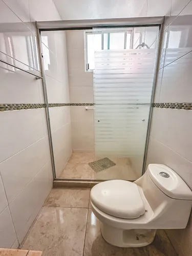 Casa En Venta Con Recámara En Planta Baja En Rincones De La Calera.