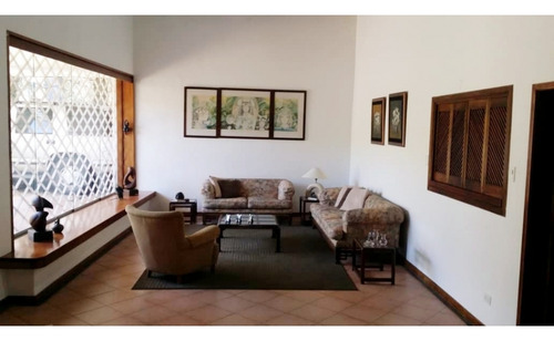Vendo Casa 400m2 Los Chorros 0613