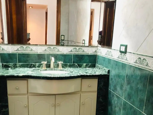 Chalet 5 Amb. En Dos Plantas ( Impecable)