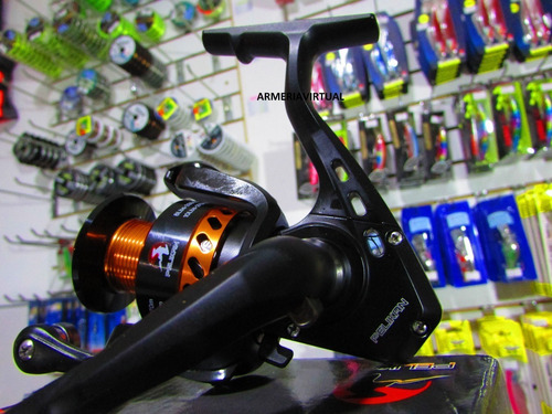 Carrete Pelikan Soos-300 7 + Regalo / Armeria Virtual