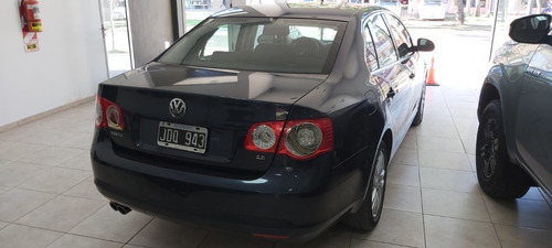 Imagen 3 de 5 de Volkswagen Vento 2.5
