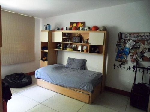 Imagen 9 de 10 de Casa En Venta Urb. Prados Del Este # 21-16700