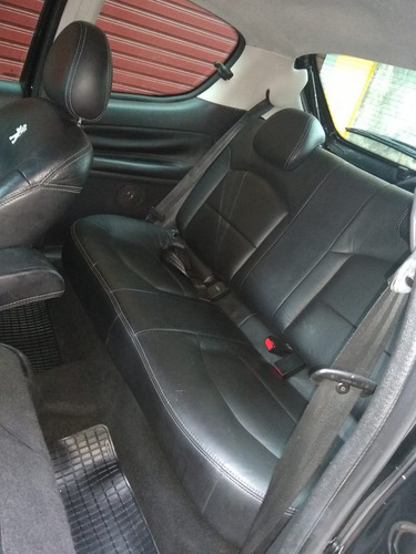 Peugeot 207 1.4 Xr Flex 3p