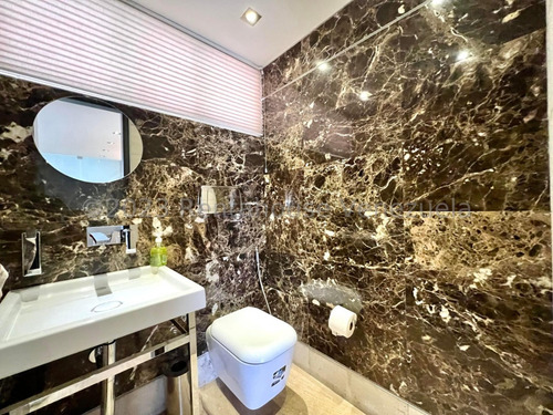 Penthouse De Lujo Y Exclusividad Con Vistas Panorámicas Lomas Del Sol, Caracas. Mo 24-3087