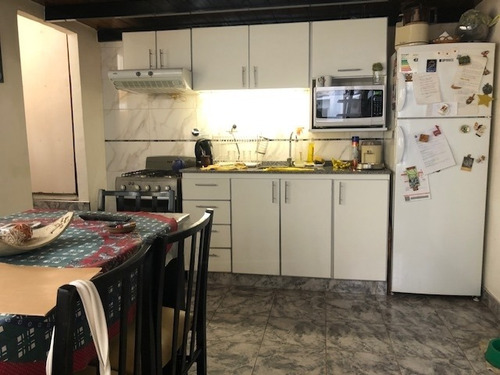 Imagen 3 de 10 de 1 Amb,entrepiso Con Patio, Muy Buena Ubicación, Sin Expensas