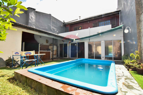 Casa En Venta B°naon Acepta Permuta Deptos En Zona