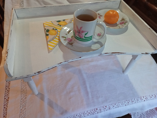 Mesa Vintage De Madera Para Desayuno Plegable. 