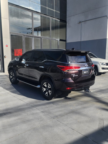Toyota SW4 2.8 Tdi Srx Diamond 7l 4x4 Aut. 5p