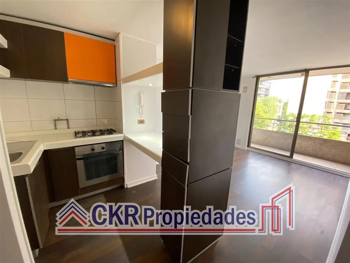 Imagen 3 de 13 de Departamento En Arriendo De 2 Dorm. En Santiago