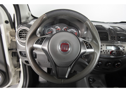 Fiat Grand Siena 1.6 MPI ESSENCE 16V FLEX 4P MANUAL