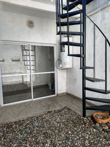 Ph Al Frente 3 Ambientes Con Jardin, Patio Y Cochera