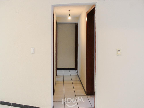 Departamento En Bosques De Aragón, Nezahualcóyotl Con 3 Habitaciones