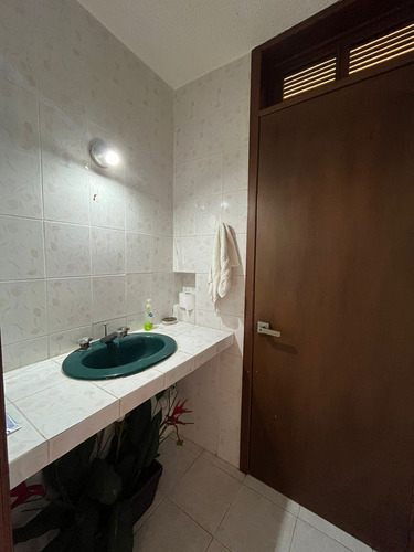 Casa Frente Al Mar En Venta En Merida F-215, 4 Rec. En Chicxulub $12,000,000