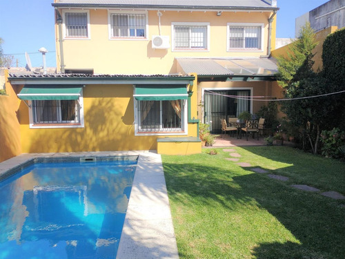 Imagen 4 de 23 de Chalet Reciclado 5 Dormitorios, Jardín Piscina, Cochera X 2. Impecable.