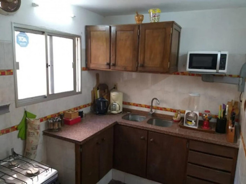 Imagen 9 de 17 de Hermosa Casa, Muy Cómoda Y Luminosa Ref 665