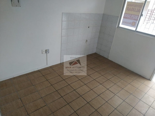 Pousada A Venda No Bairro Ingleses Do Rio Vermelho Em - 3373-1