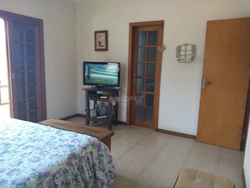 Imagem 8 de 14 de Casa Duplex Em Condomínio, Bem Localizada, Cômodos Amplos, Quintal, 04 Qts./04 Suítes, 338 M², R$ 1.400.000,00 - Itaipu - Niterói/rj - Ca20683