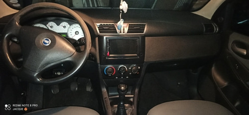 Imagem 5 de 9 de Fiat Stilo 2007 1.8 8v Flex 5p