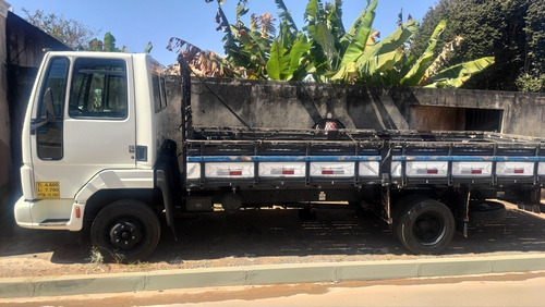 Ford Cargo 712