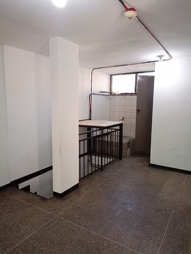 Imagen 12 de 22 de Best House Vende Increíble Local En El Centro De Los Teques
