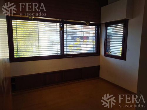 Imagen 13 de 30 de Venta De Casa De 4 Ambientes Con Cochera, Jardin Y Patio Con Parrilla En Wilde (28232)