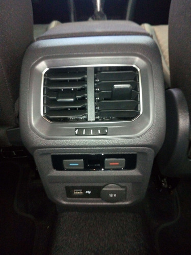 Volkswagen Vw Tiguan 250tsi Trendline My 2021 0 Km