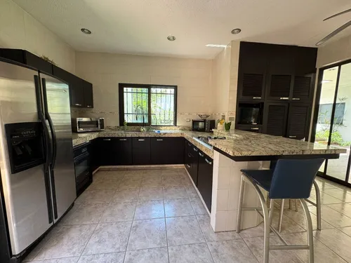 Casa En Renta Con Amplio Terreno En Benito Juarez Norte Merida