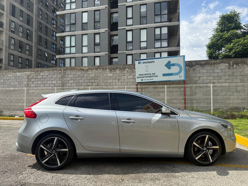 Volvo V40 2.0 R - Design T5 At