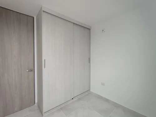 Apartamento En Arriendo En Prados Del Este. Cod A30857