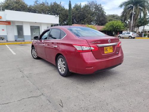 Sentra 1.8 Automático