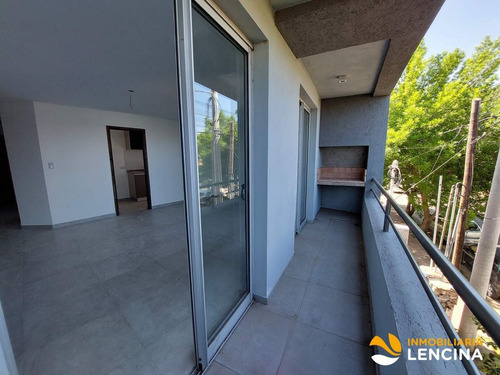 Imagen 10 de 16 de Departamento En Venta - 2 Dormitorios C/cochera - Carlos Paz