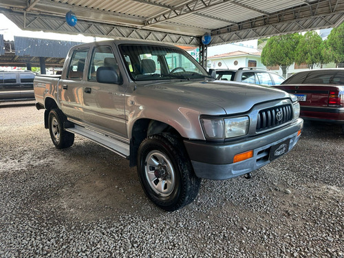 Toyota Hilux 3.0 4 CDL DX