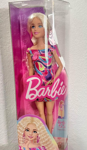 Barbie Fashionista 223 Cabello Ondulado Vestido Multicolor (Usado)