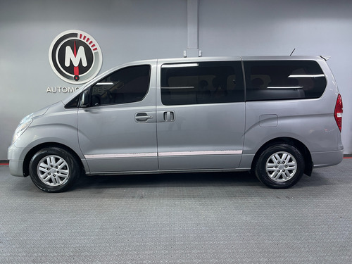 Hyundai H1 2.5 Grand Starex Minibus 12 Pas At