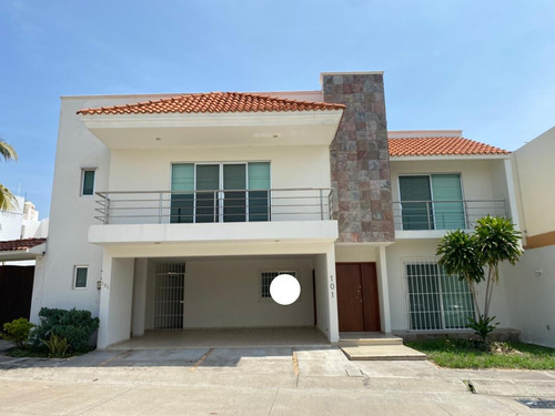 Imagen 1 de 25 de Lomas Residencial, Casa En Renta De 4 Recámaras Y Con Amplio Jardín