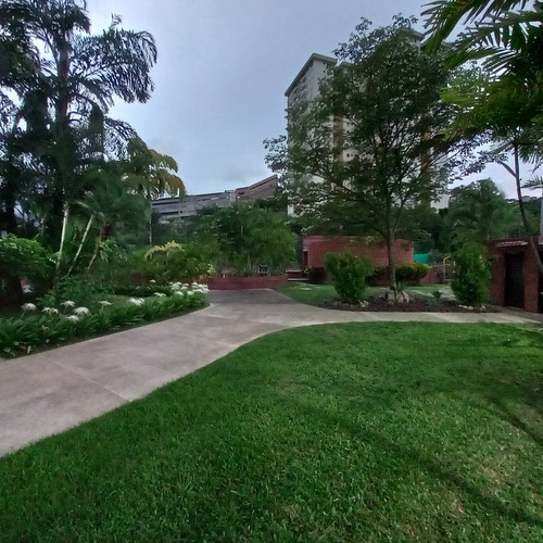 Venta Confortable Apartamento En Exclusivo Conjunto Residencial Las Villas. My
